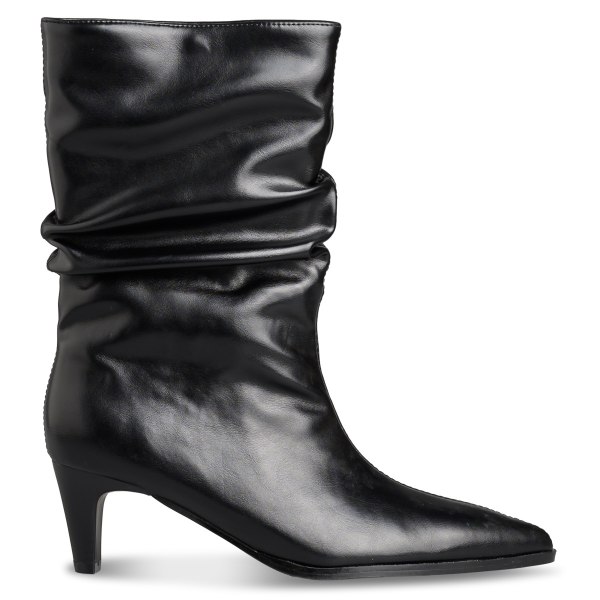 SLOUCHY BOOTIES