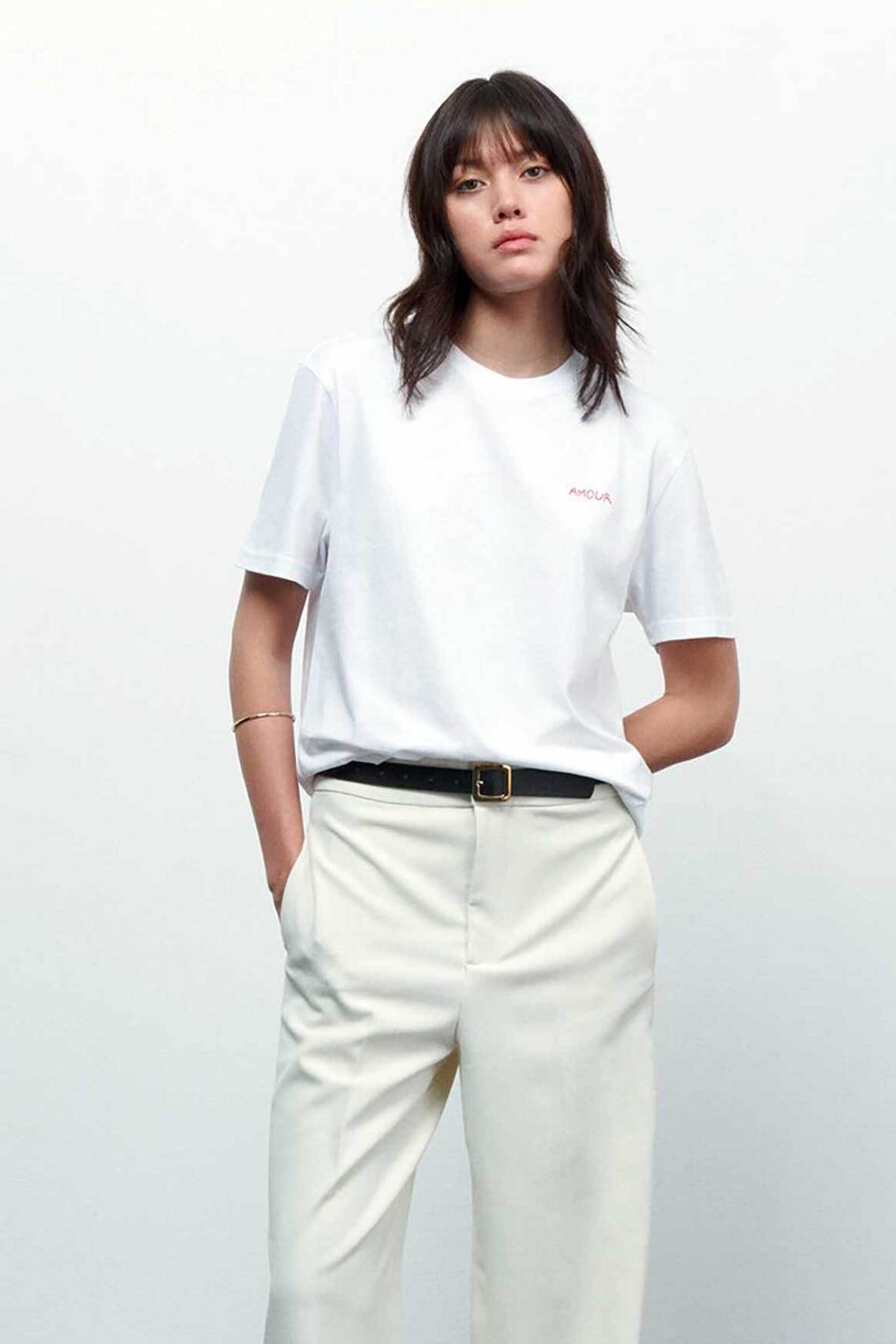 Maison Labiche γυναικείο βαμβακερό T-shirt μονόχρωμο με κεντημένο lettering "Amour Popincourt"