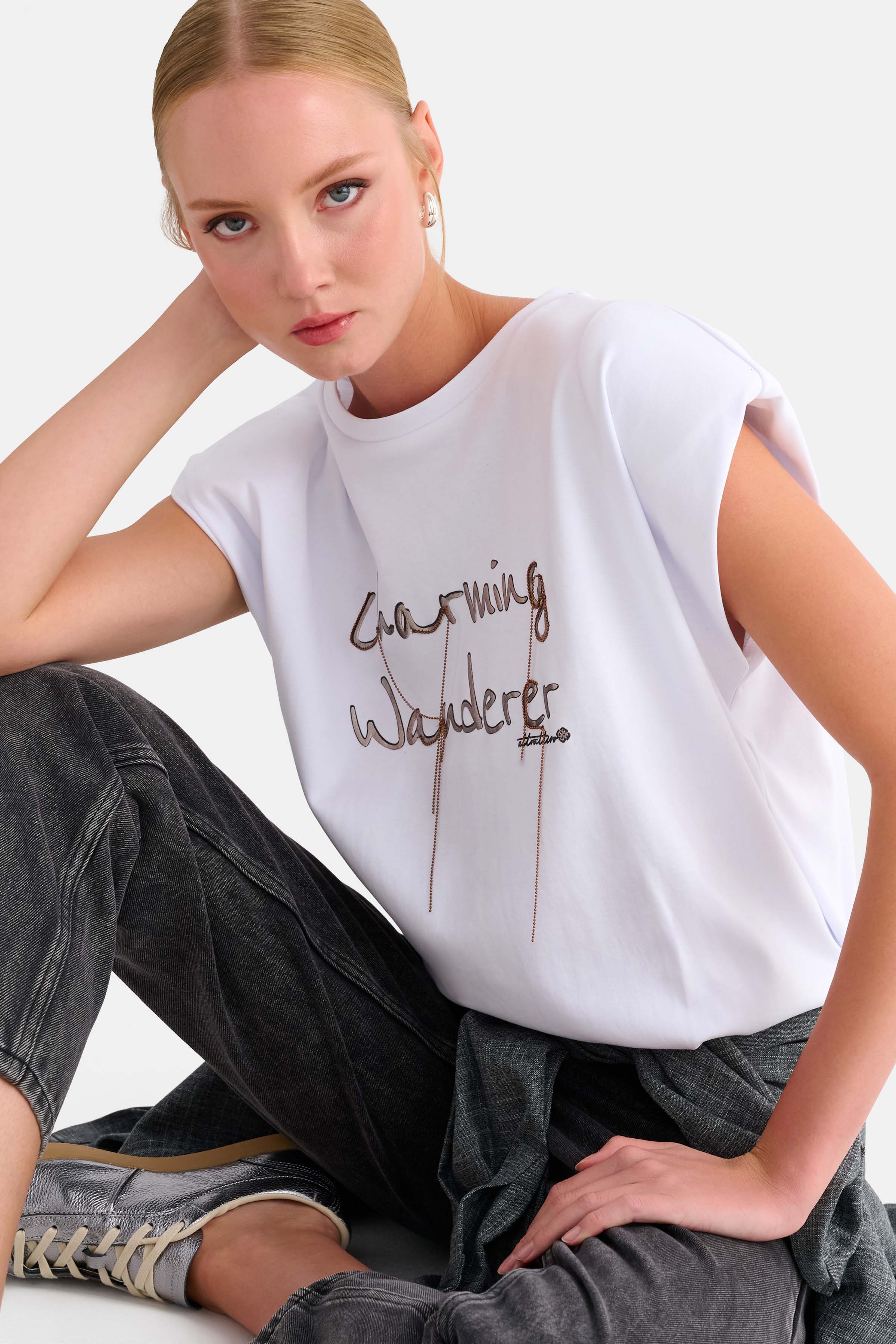 T-shirt με τύπωμα και αλυσίδες - Λευκό