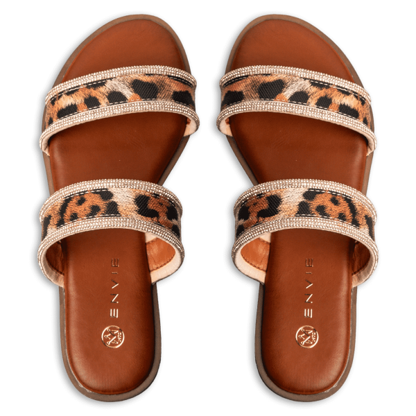 FLAT SANDALS