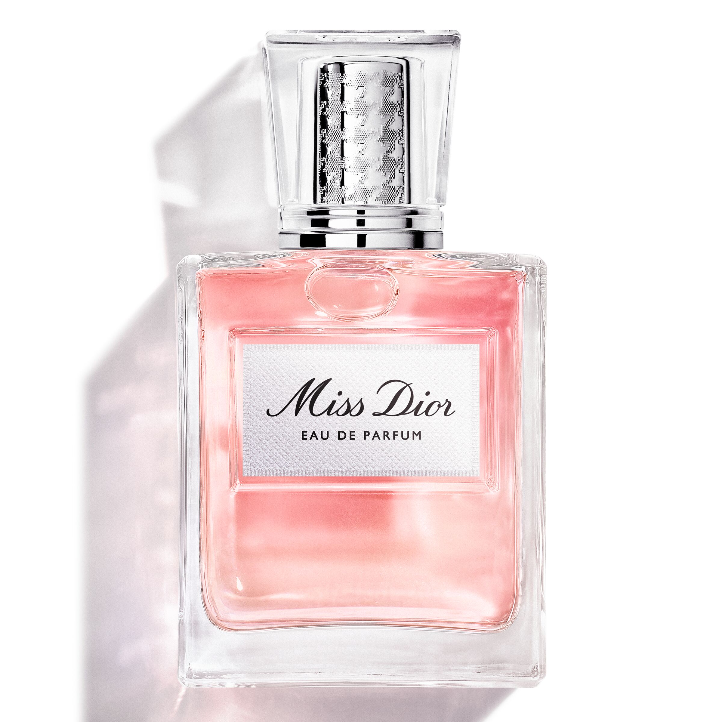Miss Dior Eau De Parfum Roller-Pearl Floral, Vanilla, And Sensual Notes 20ml
