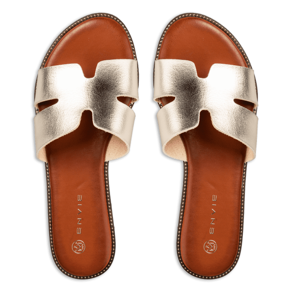 FLAT SANDALS