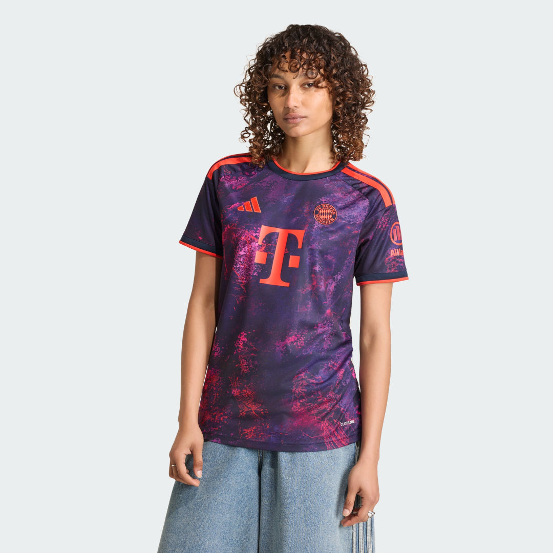 Φανέλα τρίτης εμφάνισης 26/27 Bayern Μονάχου