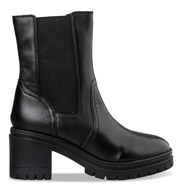 CHUNKY CHELSEA BOOTS
