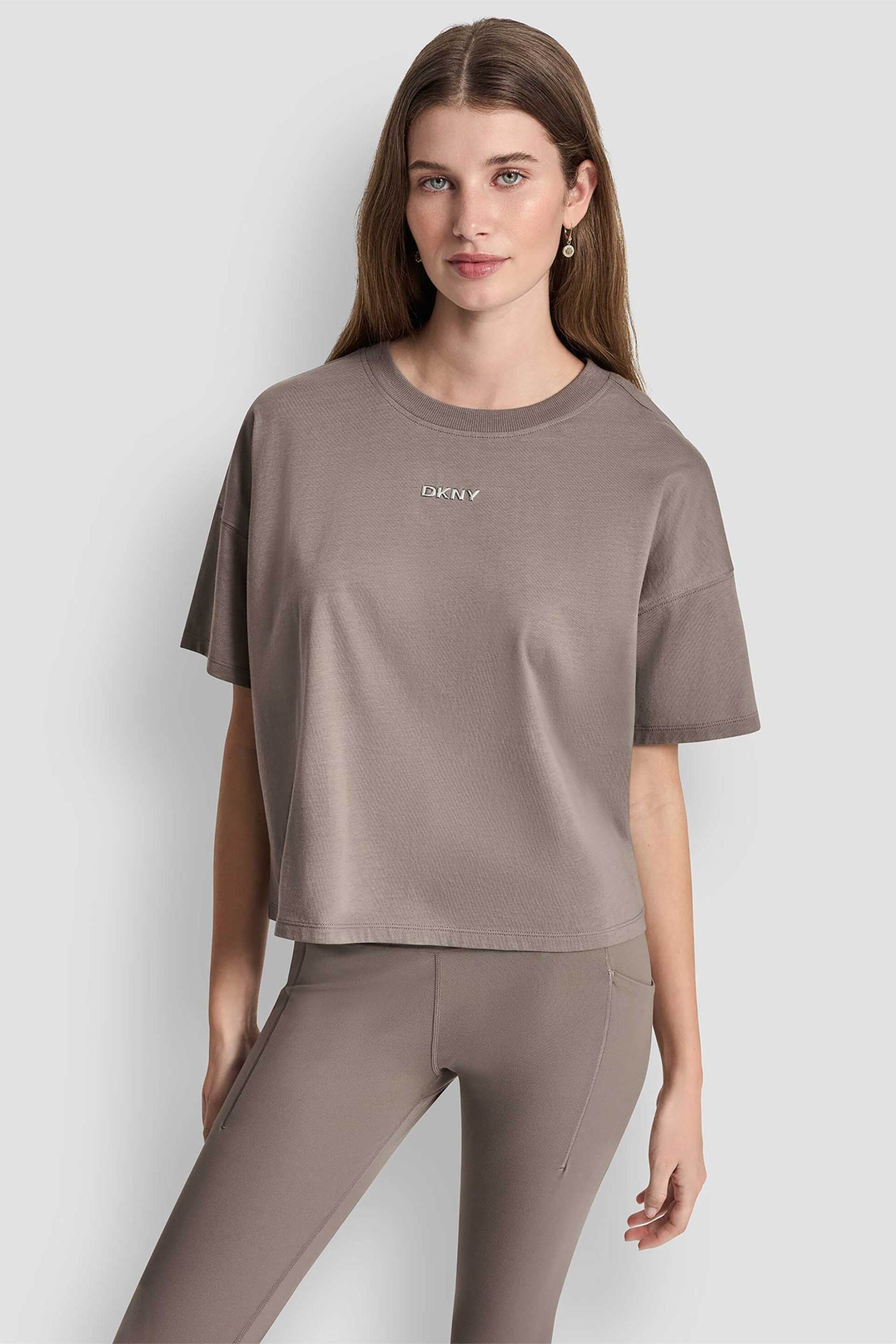 DKNY γυναικείο T-shirt με μεταλλικό λογότυπο
