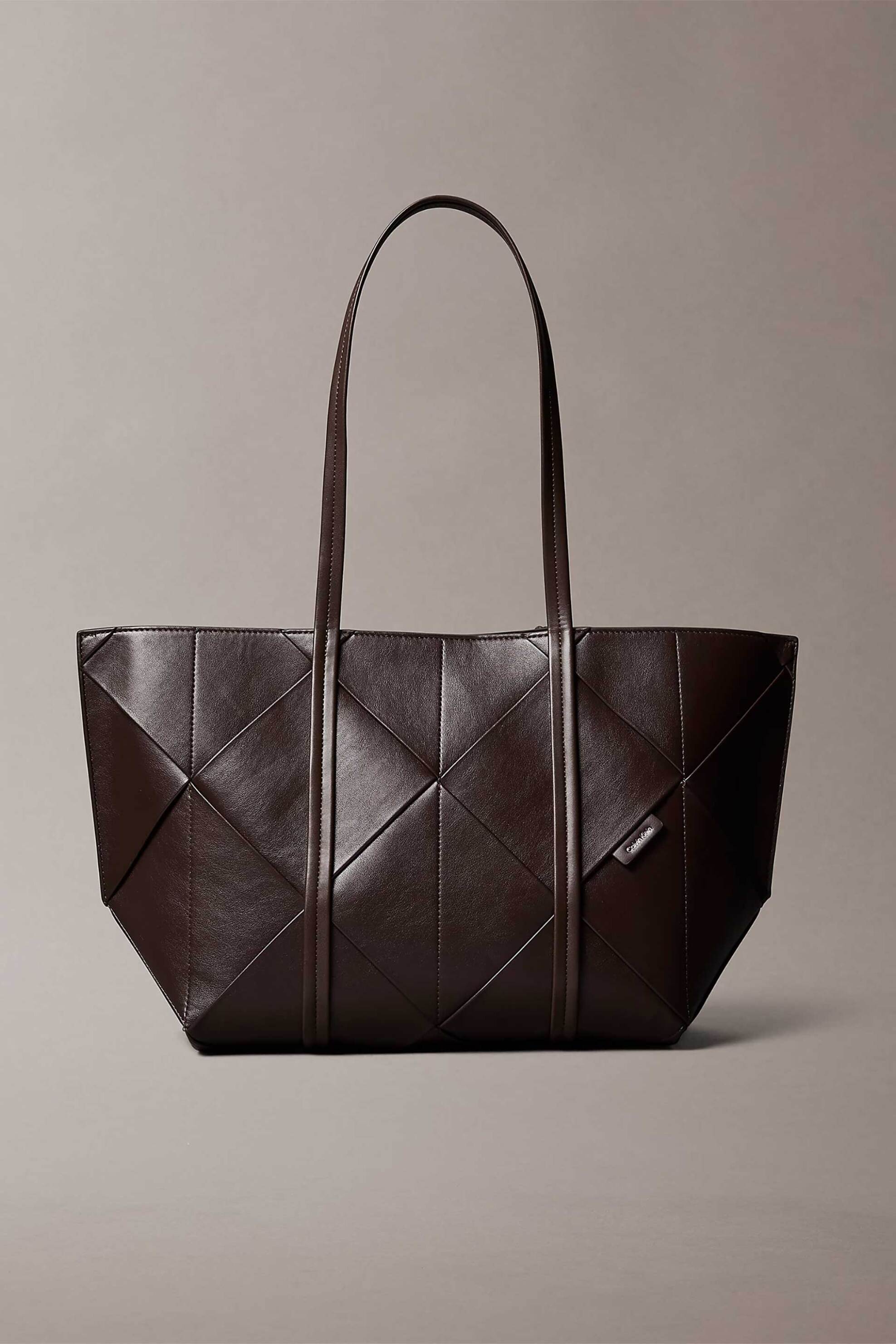 Calvin Klein Jeans γυναικεία τσάντα tote με λογότυπο και αποσπώμενη θήκη (M)