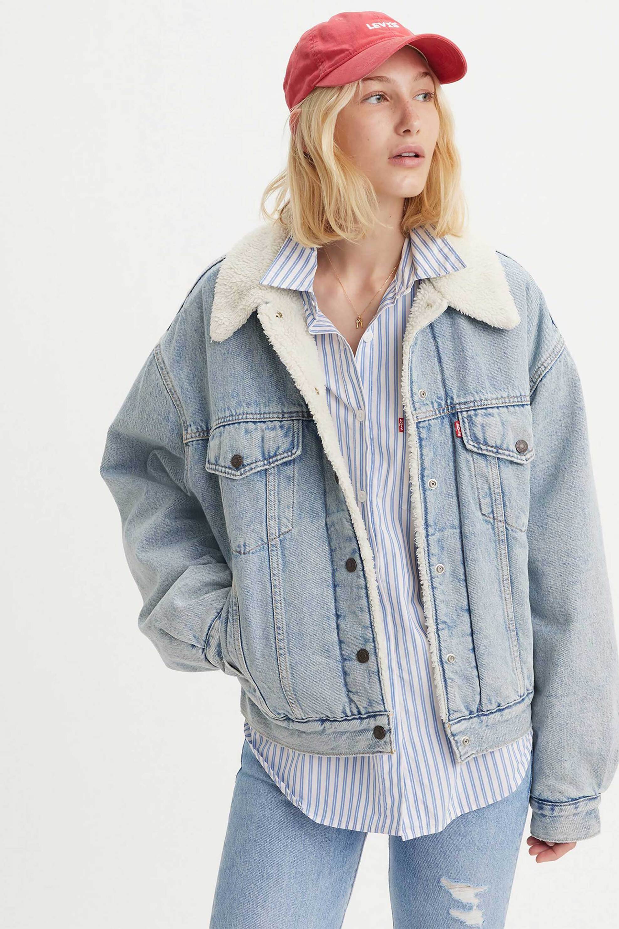 Levi's® γυναικείο denim jacket με μπουκλέ γιακά και επένδυση Relaxed Fit "90's"