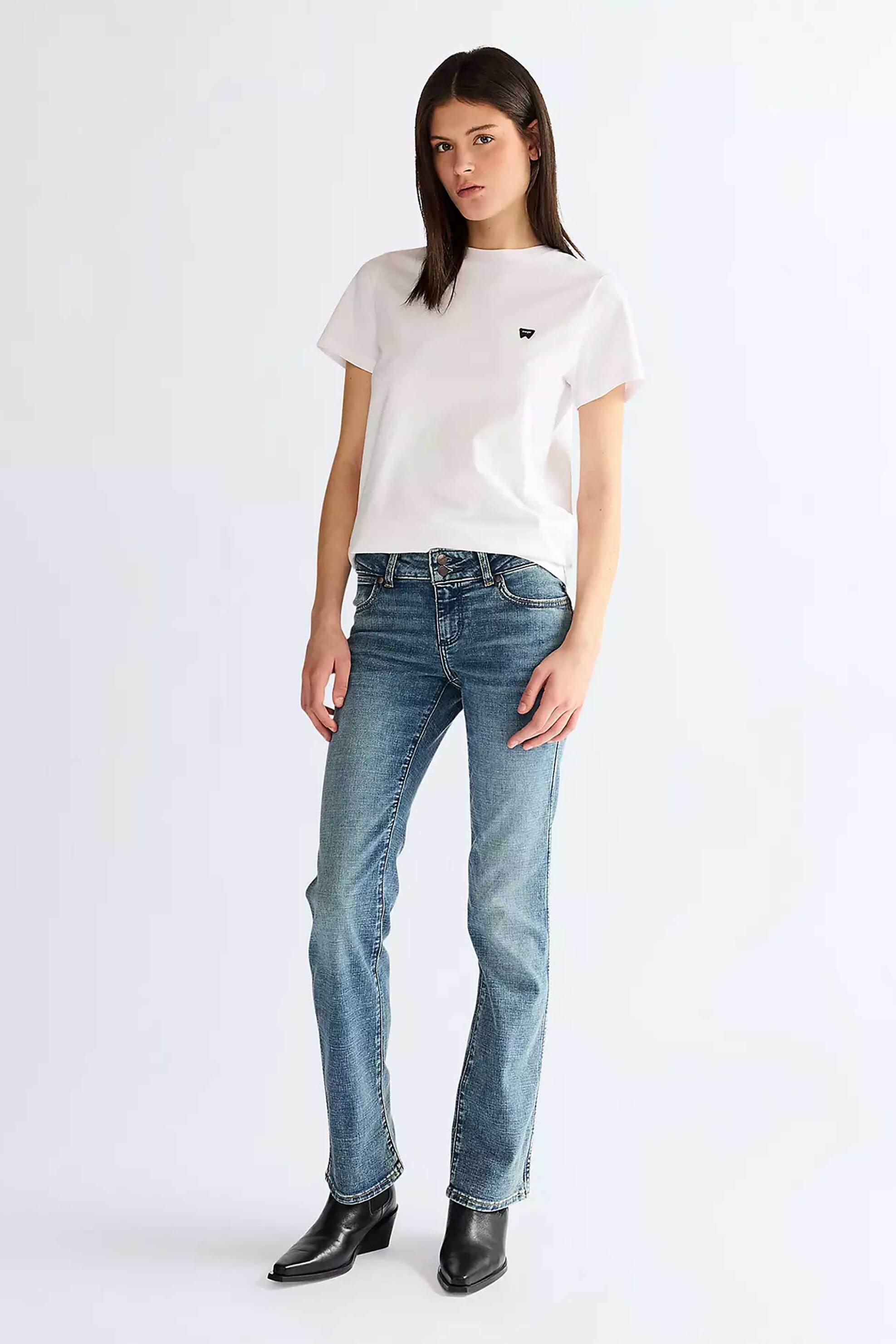 Wrangler® γυναικείο τζιν παντελόνι πεντάτσεπο Slim Bootcut "Bold"