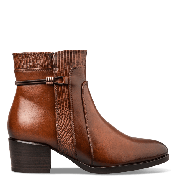 LOW-HEEL BOOTIES