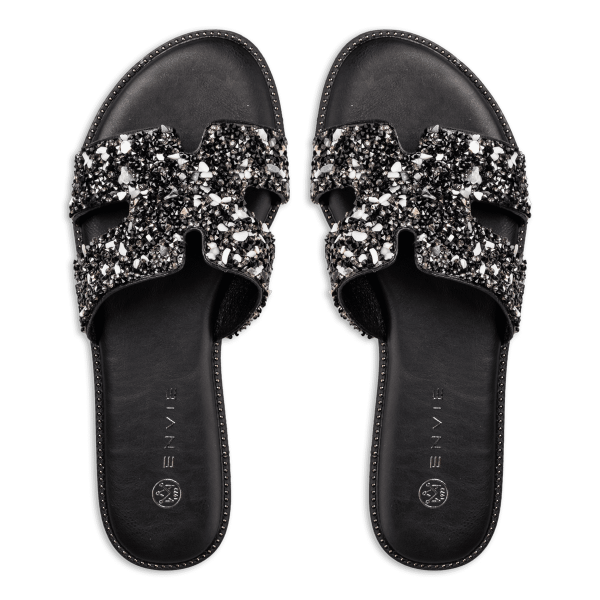 FLAT SANDALS