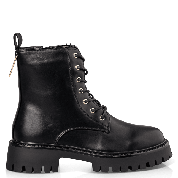 COMBAT BOOTS