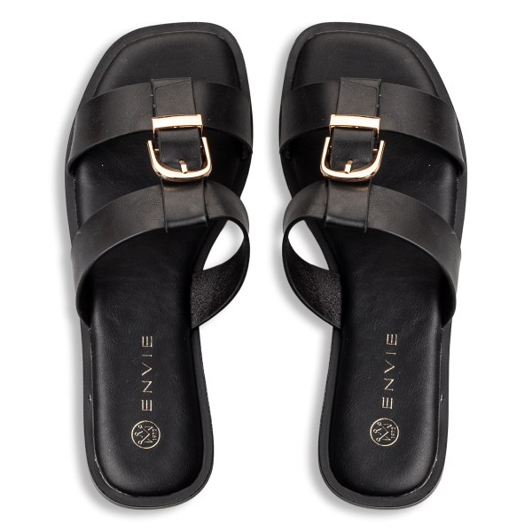 FLAT SANDALS