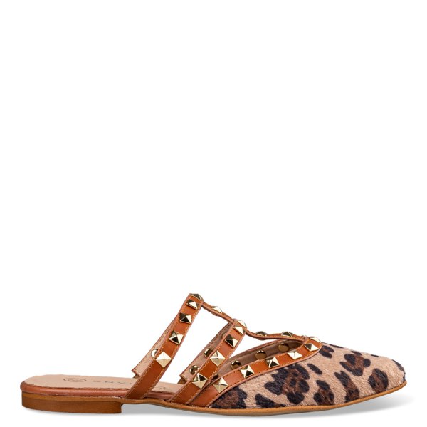POINTY STUDDED BALLERINAS