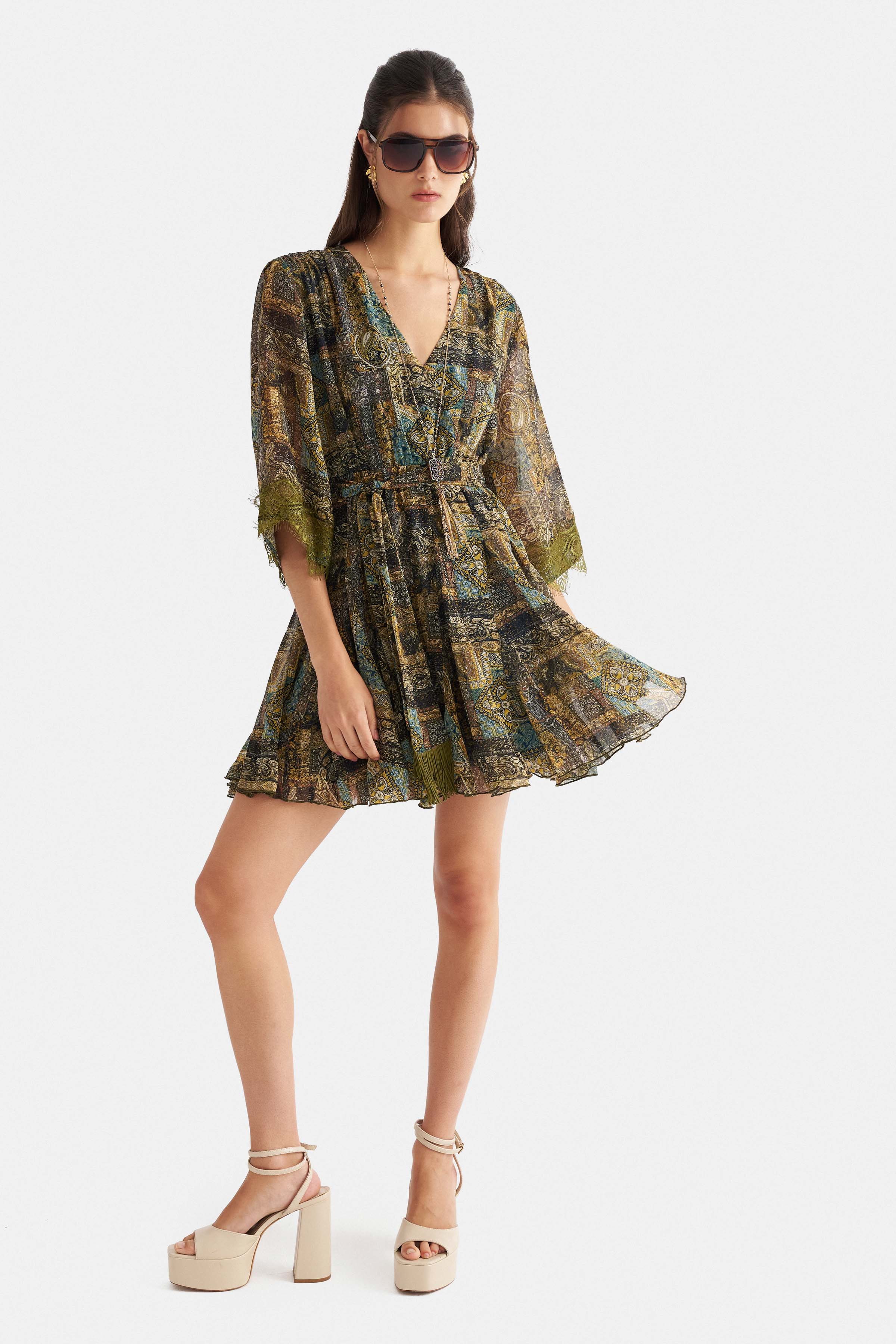 Φόρεμα μίνι boho print με ζώνη - Πολύχρωμο