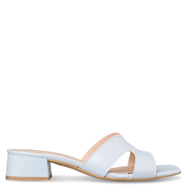 LOW-HEEL MULES