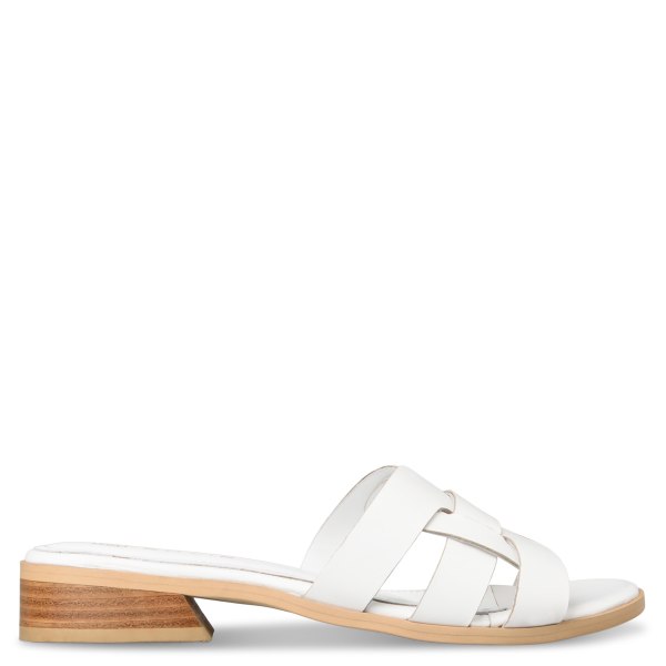 FLAT SANDALS