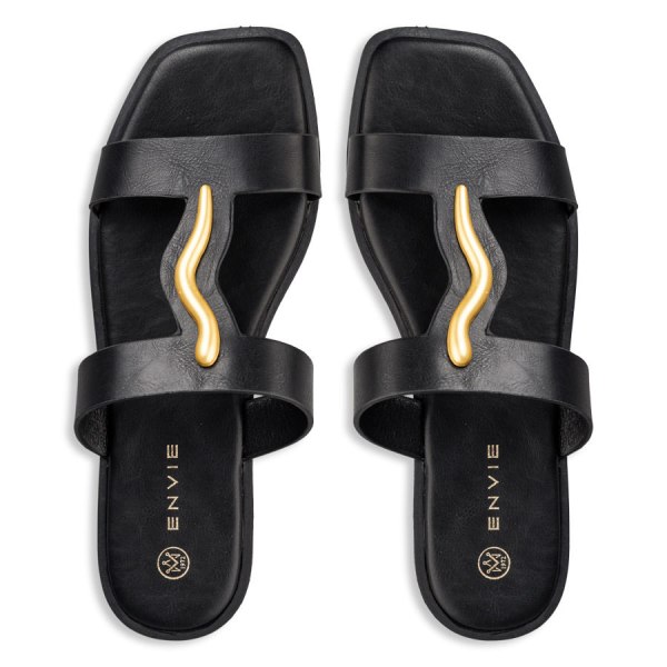 FLAT SANDALS