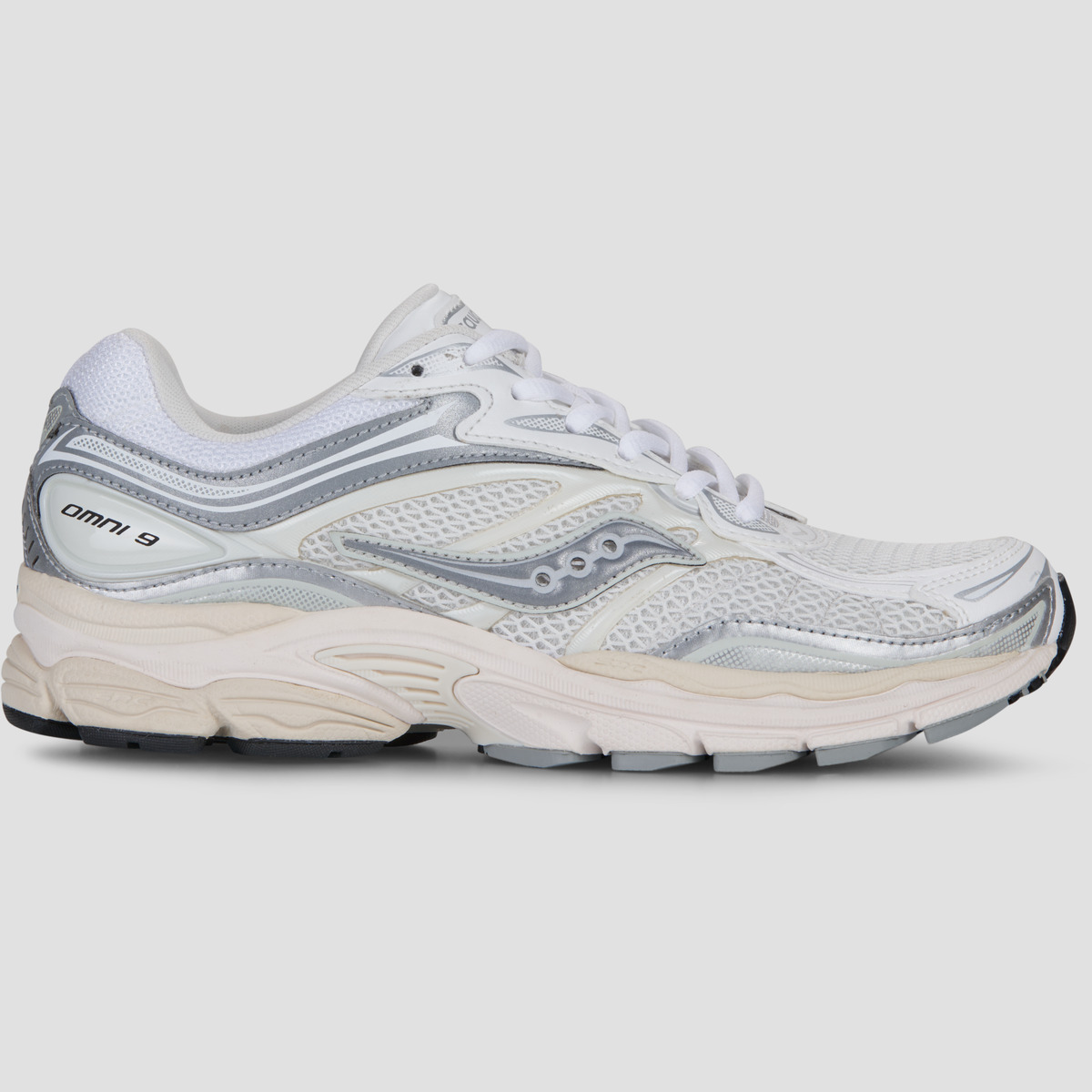 Xαμηλά Sneakers Saucony PROGRID OMNI 9