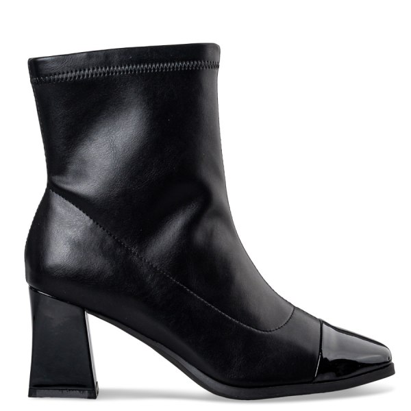 BLOCK HEEL BOOTIES