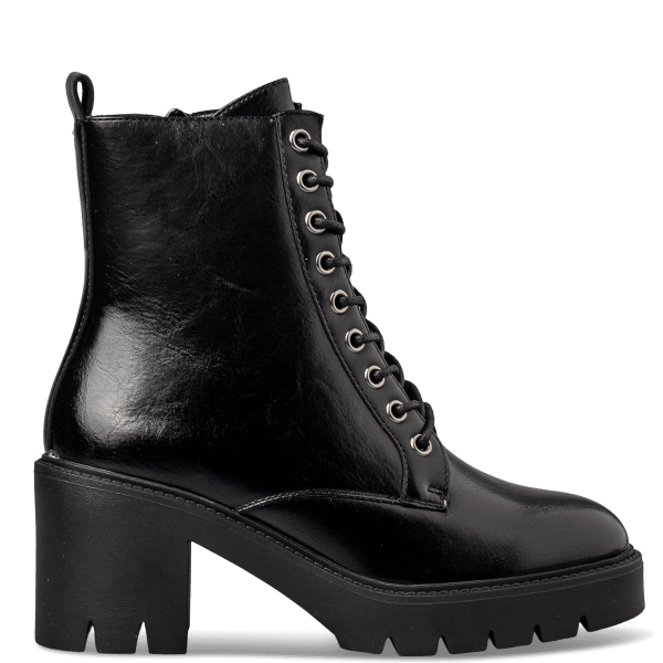 COMBAT BOOTS