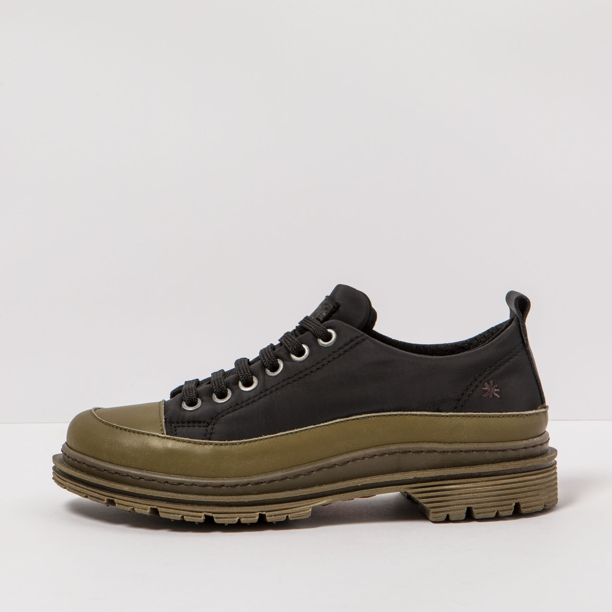 Oxfords Art ART 1189411UK003