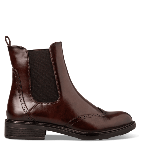 CHELSEA BOOTS