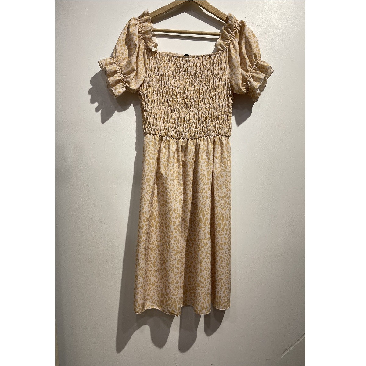 Κοντά Φορέματα Fashion brands 53176-BEIGE