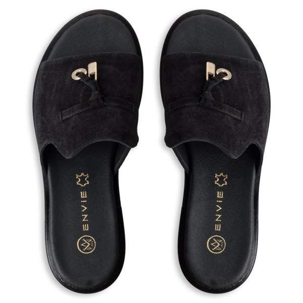FLAT SANDALS