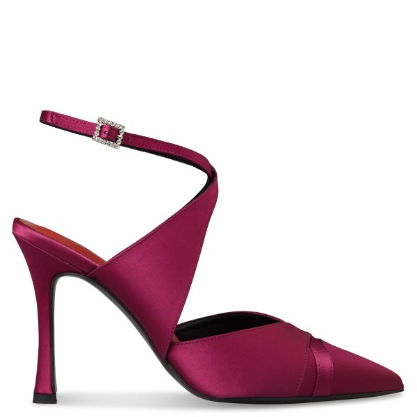SLINGBACK PUMPS