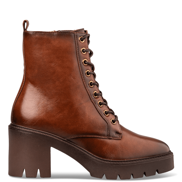 COMBAT BOOTS