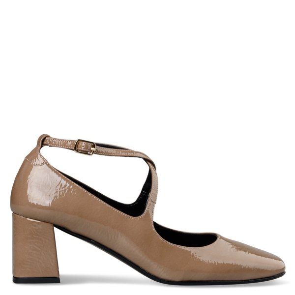 MARY JANES PUMPS