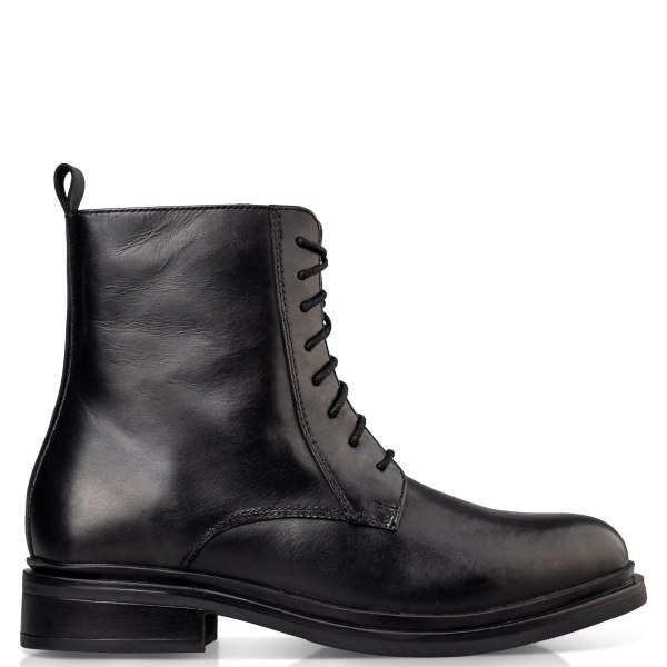 COMBAT BOOTS