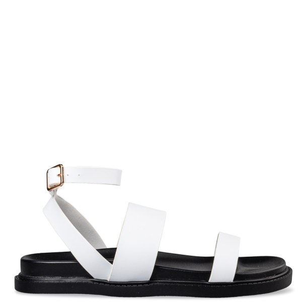 FLAT SANDALS