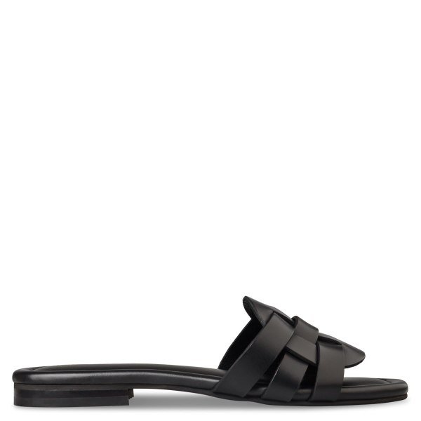 FLAT SANDALS