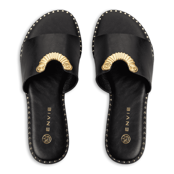 FLAT SANDALS