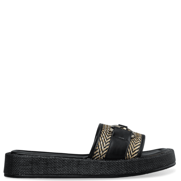 FLATFORM SANDALS