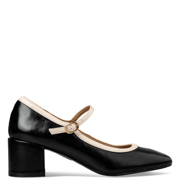 MARY JANE LOW PUMPS