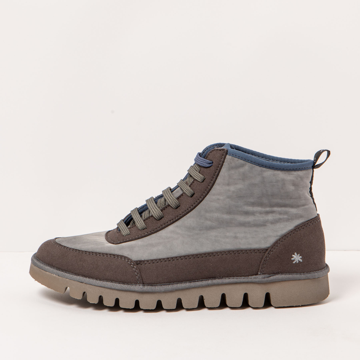 Ψηλά Sneakers Art 115851139003