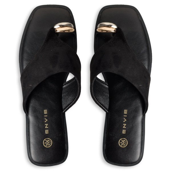 FLAT SANDALS