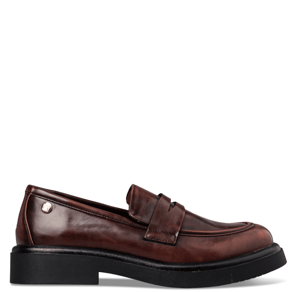 CHUNKY LOAFERS