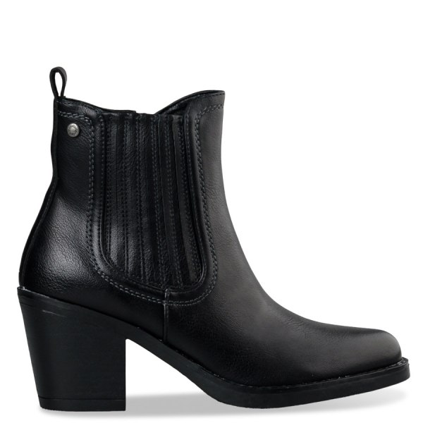 ANKLE BOOTS
