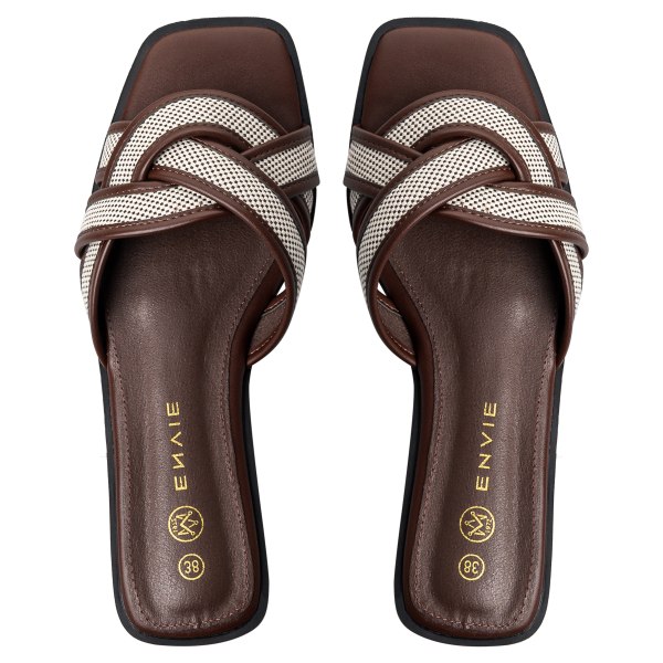 FLAT SANDALS