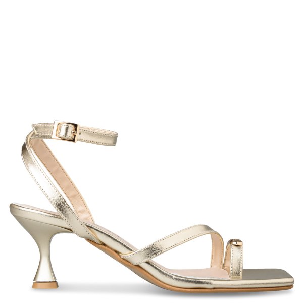 FLARED HEEL SANDALS