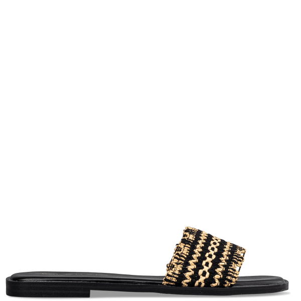 FLAT SANDALS