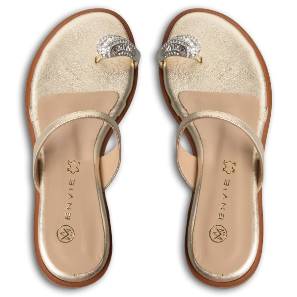 FLAT SANDALS