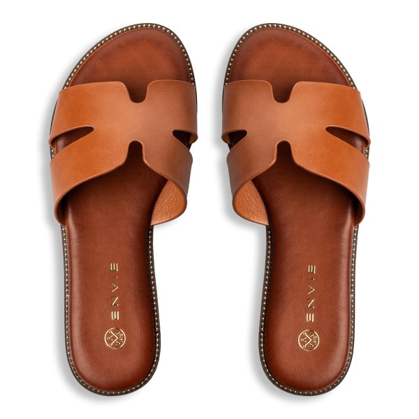 FLAT SANDALS