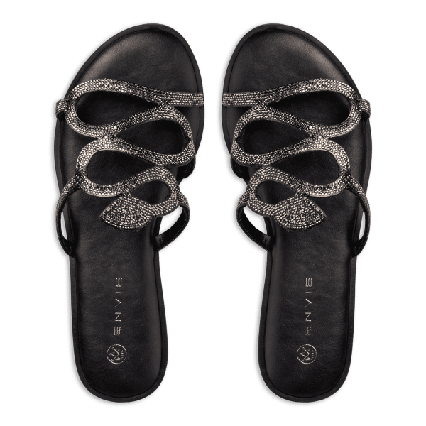 FLAT SANDALS