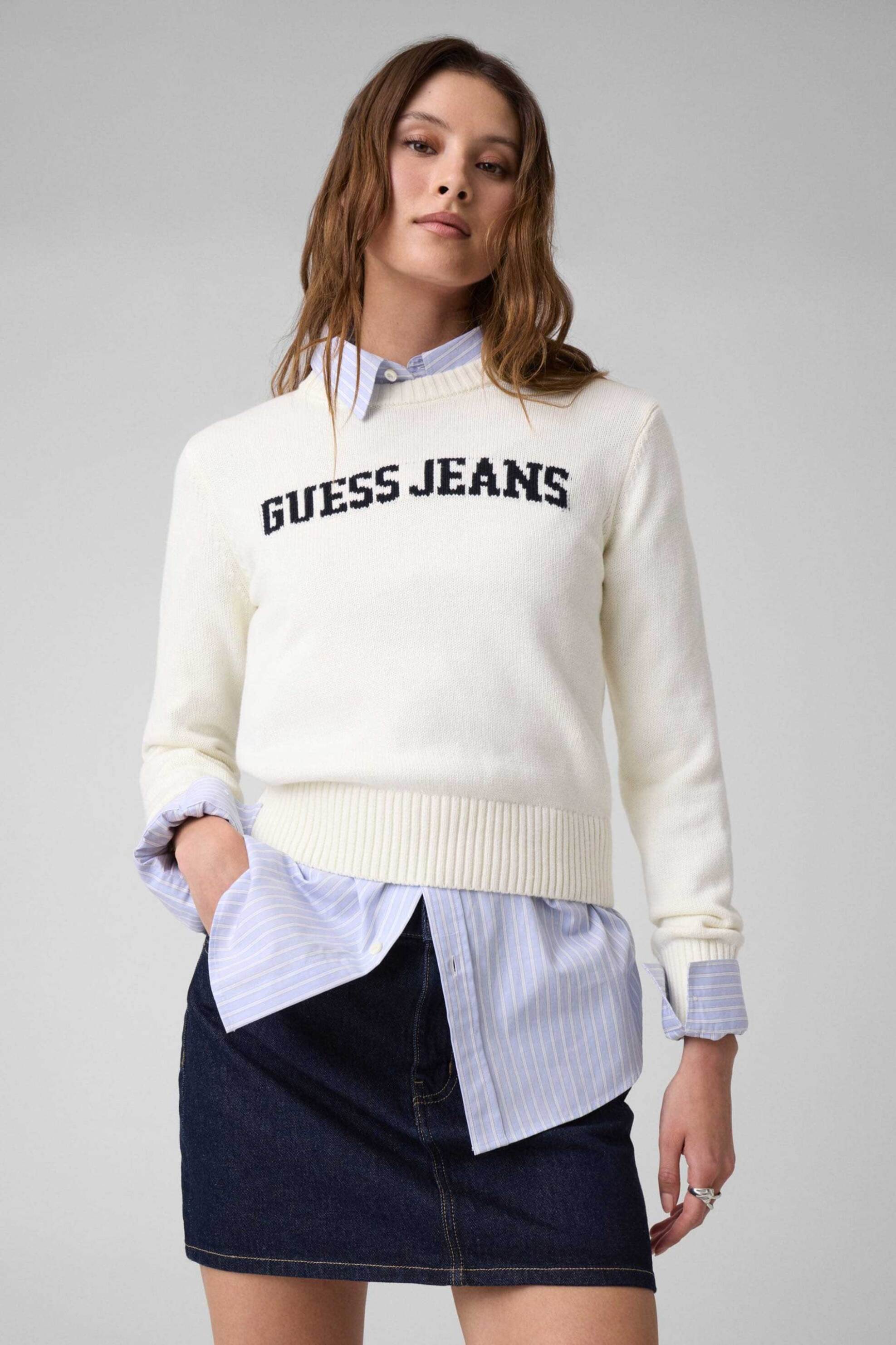 Guess γυναικείο πουλόβερ με κεντημένο λογότυπο Regular Fit