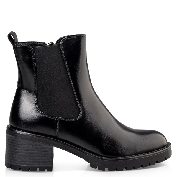 CHELSEA BOOTS