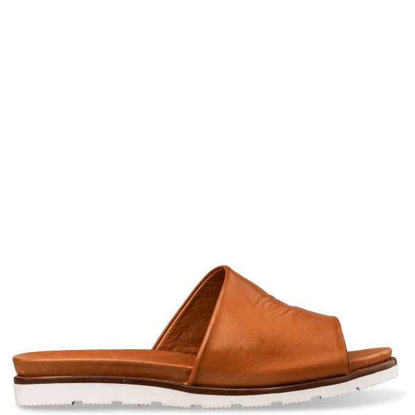 FLAT SANDALS